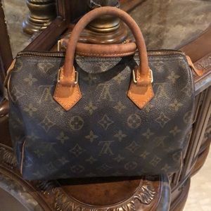 Authentic Louis Vuitton Speedy 25!